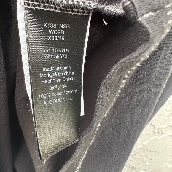 John Varvatos USA Black Short Sleeve Embroidered Peace Sign Polo Shirt Mens M - Picture 5 of 5